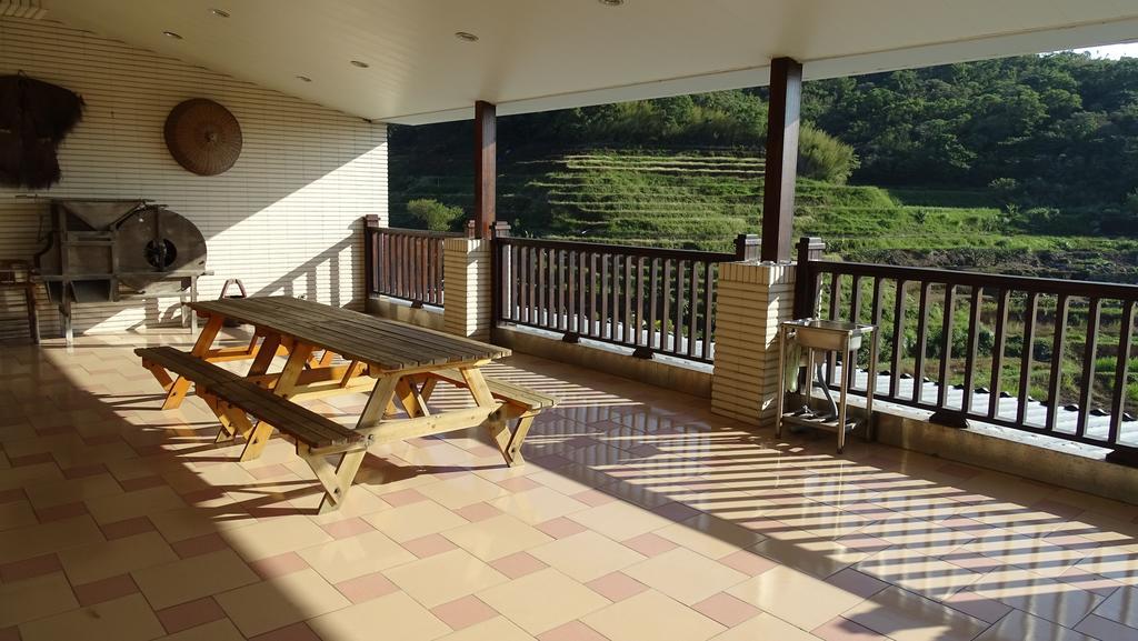 Emoonten Homestay Sanzhi Экстерьер фото
